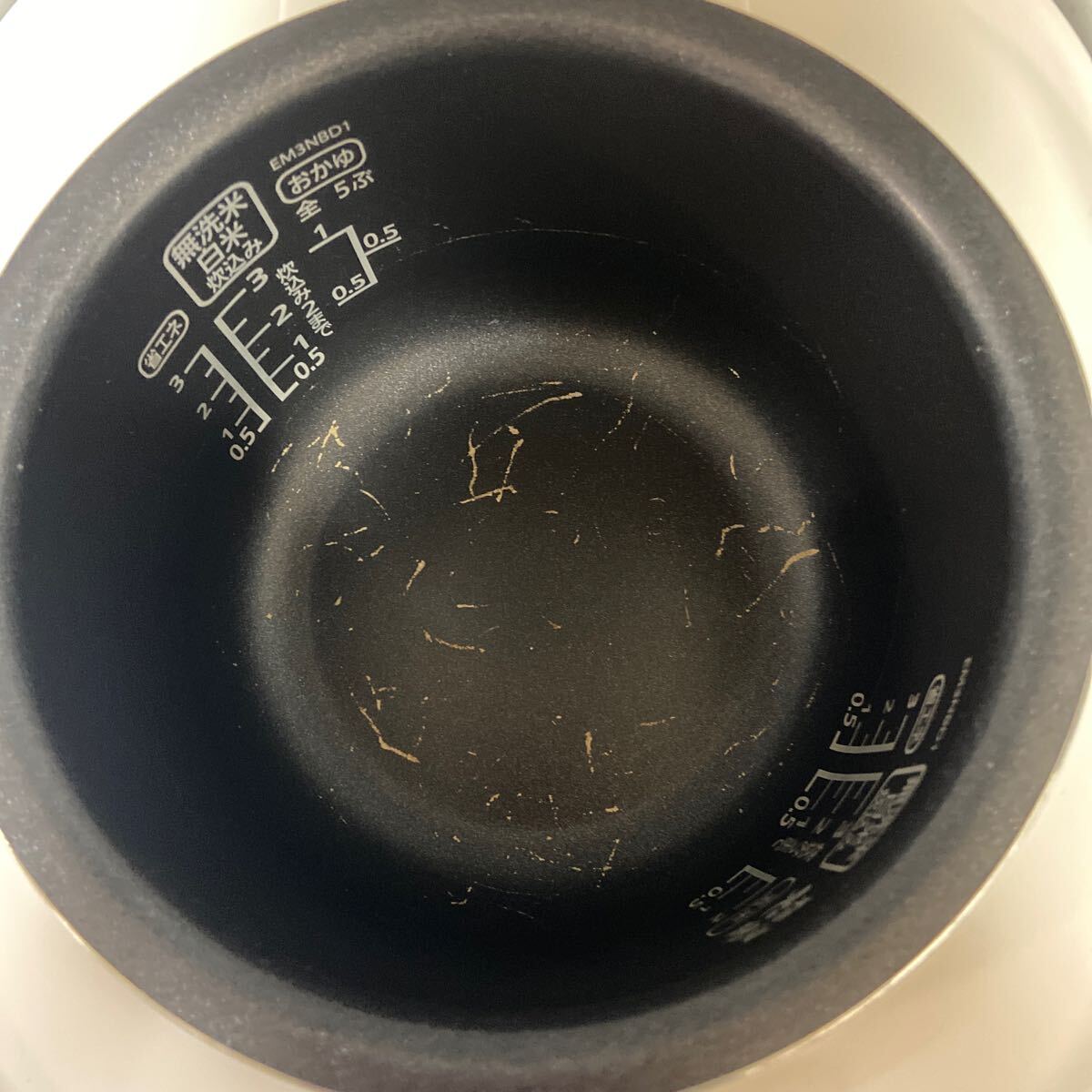 アイリスオーヤマ ジャー炊飯器 MD30型　2019年製　通電確認済　取説付き【現状品】_画像4