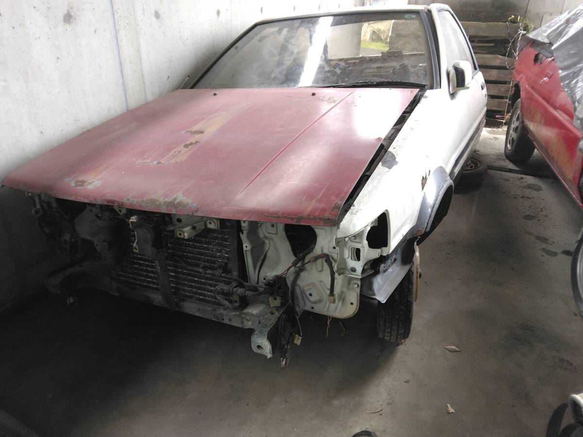  Toyota Corolla Levin AE86 2 door 5 speed accident car document none key none 