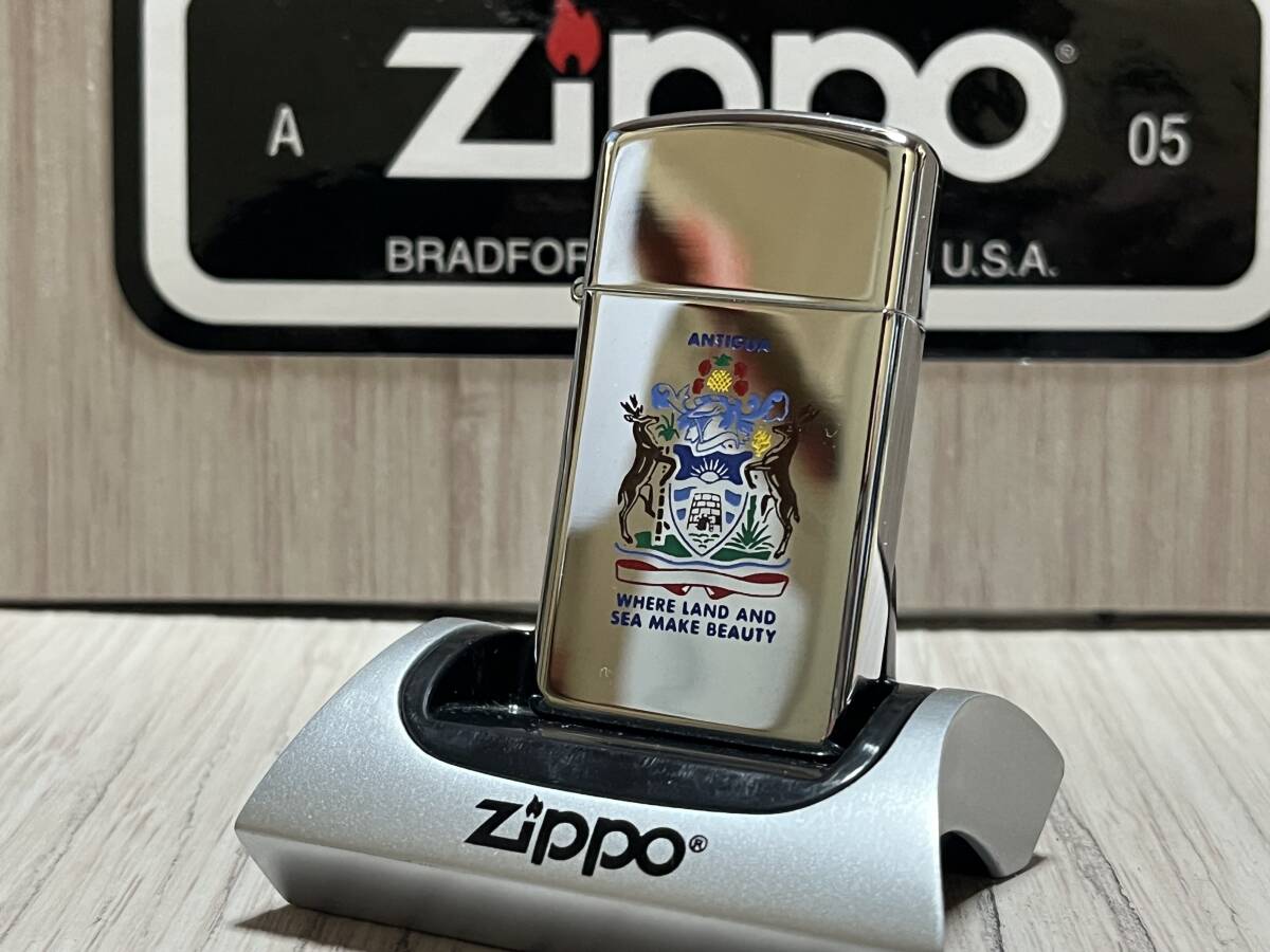 大量出品中!!【希少】未使用 1979年製 Zippo 'ANTIGUA' 70's ヴィンテージ スリム アンティグア島 カリブ海 紋章 ジッポー ライターの画像2