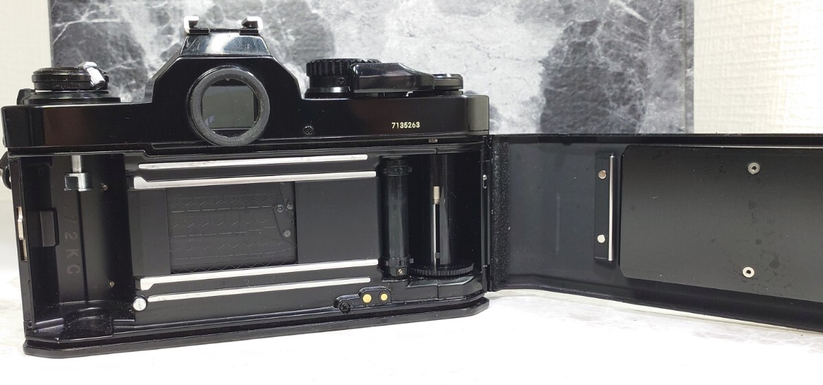 【終活整理】 Nikon FM2 黒＋Ai NIKKOR 50mm f1.4＋Ai-s Micro-NIKKOR 55mm f2.8 マクロ 単焦点2本セット 各動作良好 露出計OK 光学良好_画像6