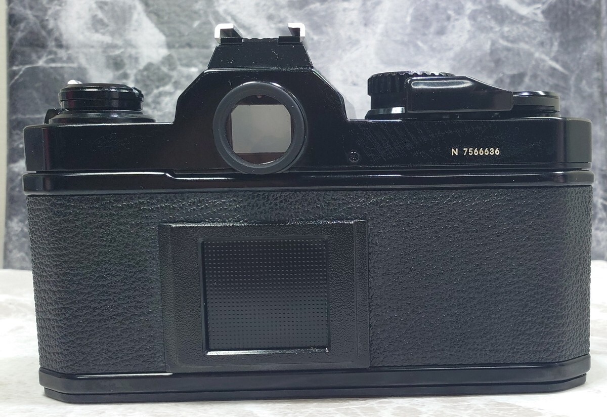 【終活整理】 Nikon NEW FM2 黒＋Ai NIKKOR 50mm f1.4＋200mm f4 単焦点2本セット 各動作良好 スローOK 露出計OK レンズ光学良好 ニコンの画像5
