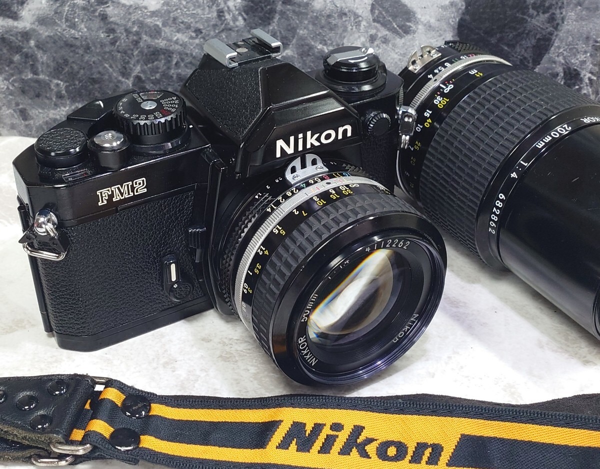 【終活整理】 Nikon NEW FM2 黒＋Ai NIKKOR 50mm f1.4＋200mm f4 単焦点2本セット 各動作良好 スローOK 露出計OK レンズ光学良好 ニコンの画像1