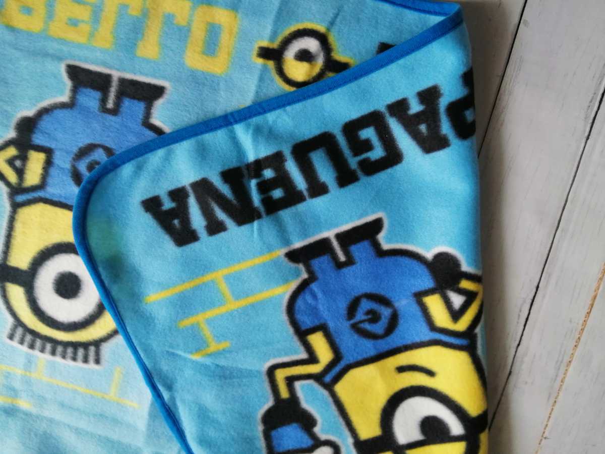 タグ付新品「ミニオンズMinions フリースブランケット ひざ掛け」サイズ100㎝×75㎝ オフィスの冷房対策にも