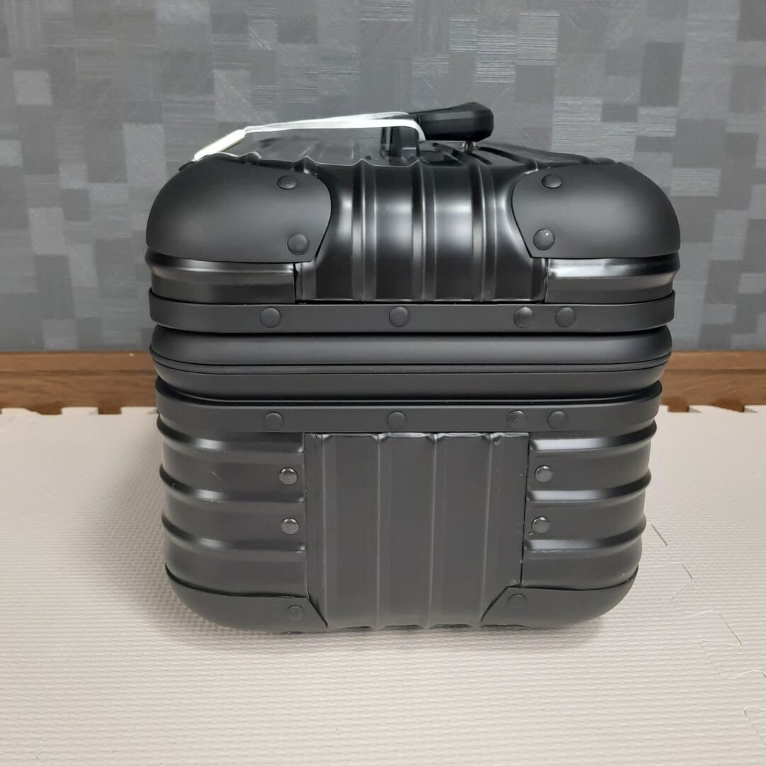 新品未使用】RIMOWA リモワ TOPAS トパーズ STEALTH ステルス 新品未使用】RIMOWA リモワ TOPAS トパーズ STEALTH ステルス