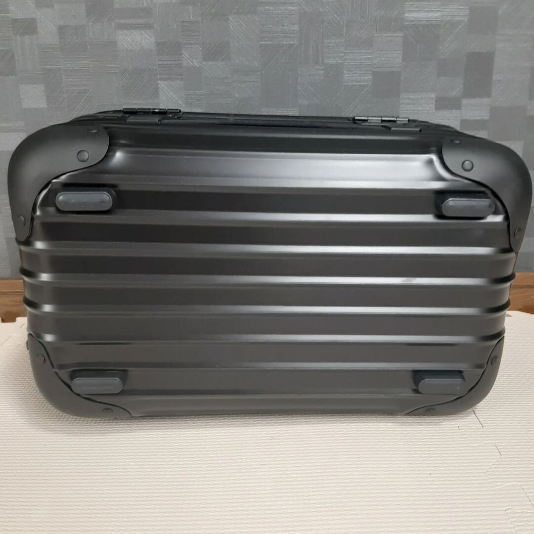新品未使用】RIMOWA リモワ TOPAS トパーズ STEALTH ステルス 新品未使用】RIMOWA リモワ TOPAS トパーズ STEALTH ステルス