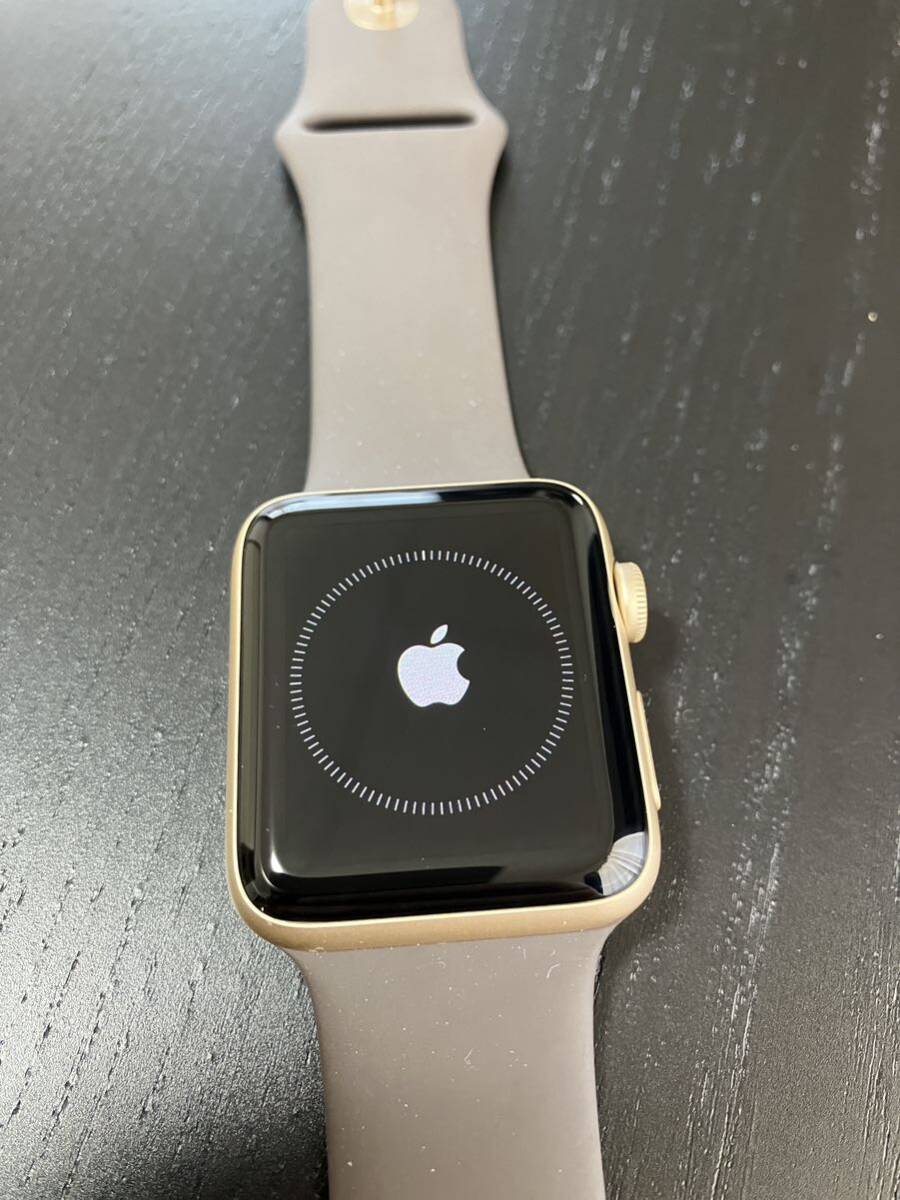 Apple Watch series2 42mm Gold the first period . ending 