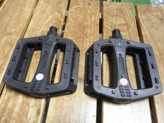 純正ペダル KUWAHARA クワハラ KE-01 2nd Lot BMX オールドBMX 純正ペダル KUWAHARA クワハラ KE-01 2nd Lot BMX オールドBMX