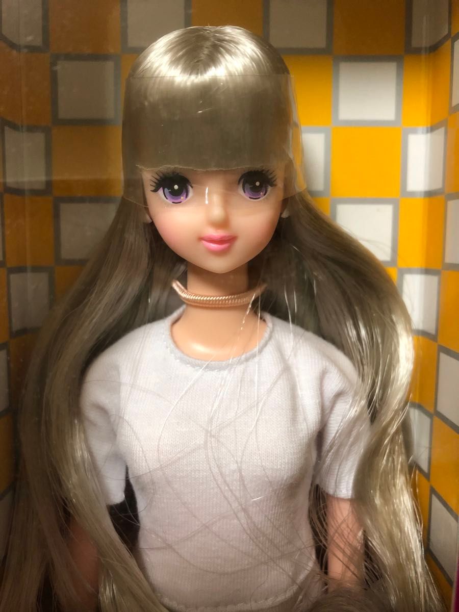 新品未開封　リカちゃんキャッスル　ドールショウ66モデル　たまき　コレクション　DS ジェニーフレンド　銀髪　裾ロール 2022年