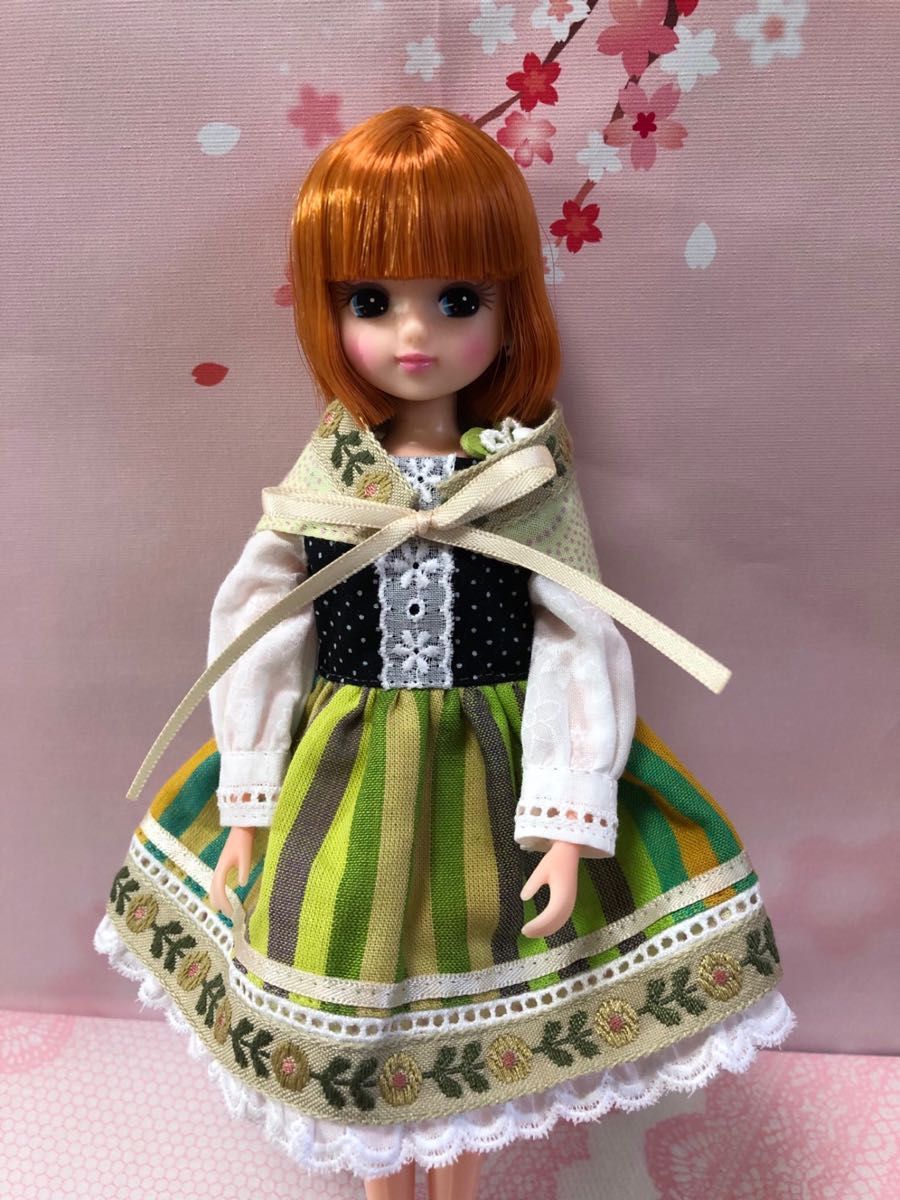 お人形服作家　オノリョーシカ様　22cm アウトフィット　リカちゃんキャッスル ドレスコレクション　民族風ワンピース　ハンドメイド