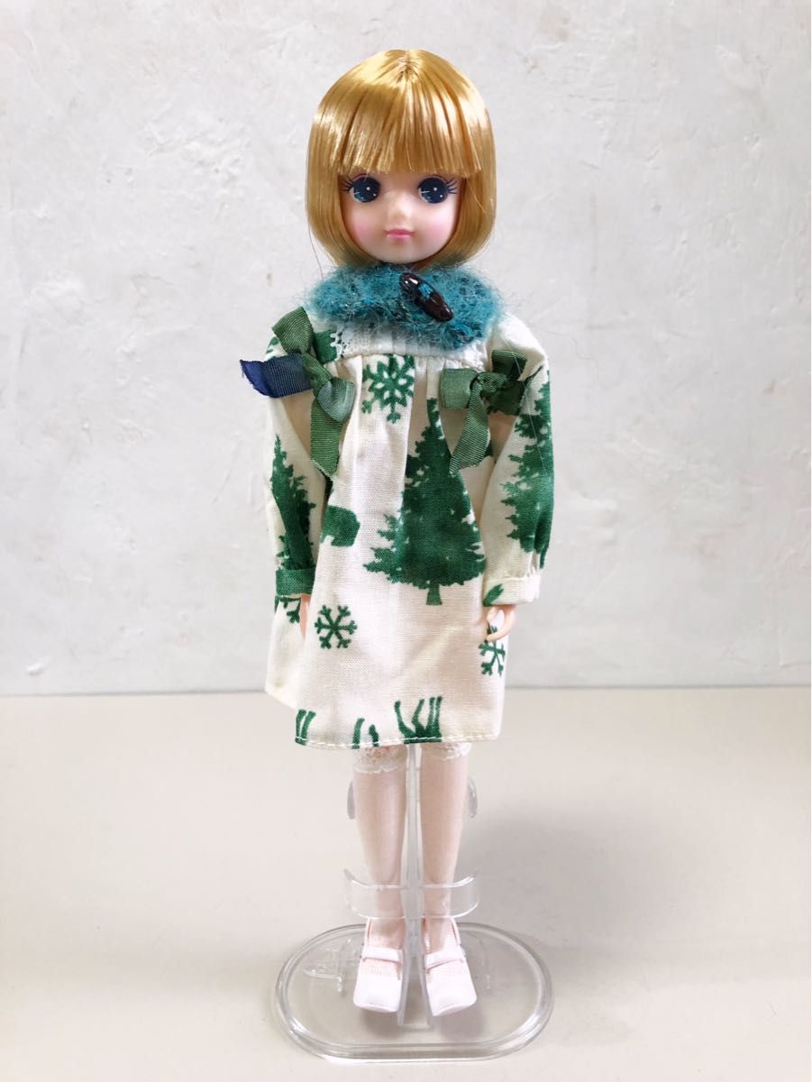 ハンドメイド　作家様　ロリータドレス　森ガールも冬支度　ドール服　リカちゃんキャッスル　アウトフィット　of リカちゃんフレンド