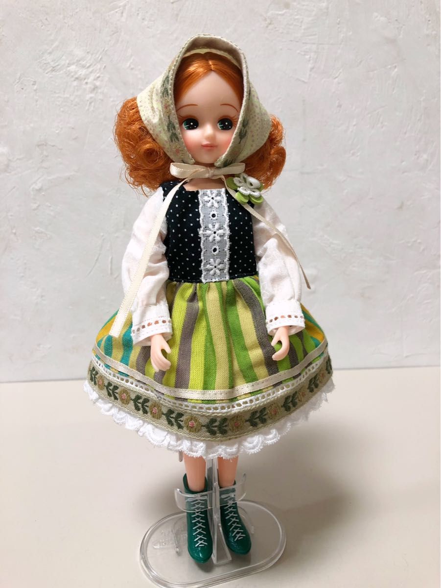 お人形服作家　オノリョーシカ様　22cm アウトフィット　リカちゃんキャッスル ドレスコレクション　民族風ワンピース　ハンドメイド