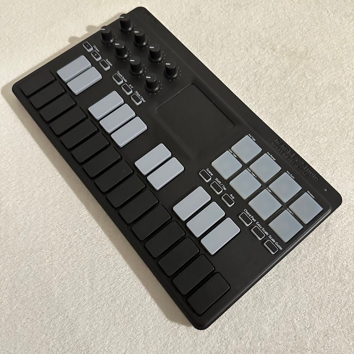 nanoKEY Studio MIDIキーボード