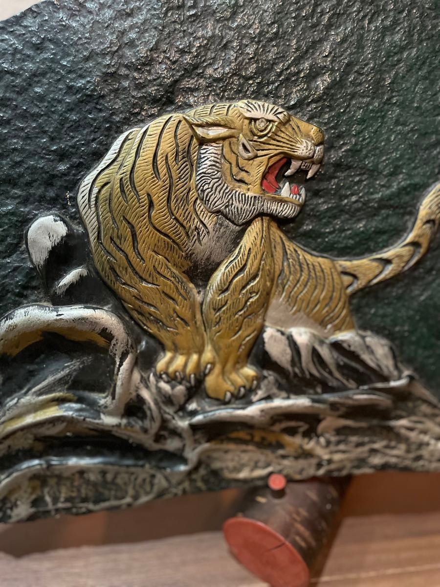 石絵 石彫刻 「虎に鷹」 置物 インテリア 縁起物 美術品 石絵 石彫刻 「虎に鷹」 置物 インテリア 縁起物 美術品