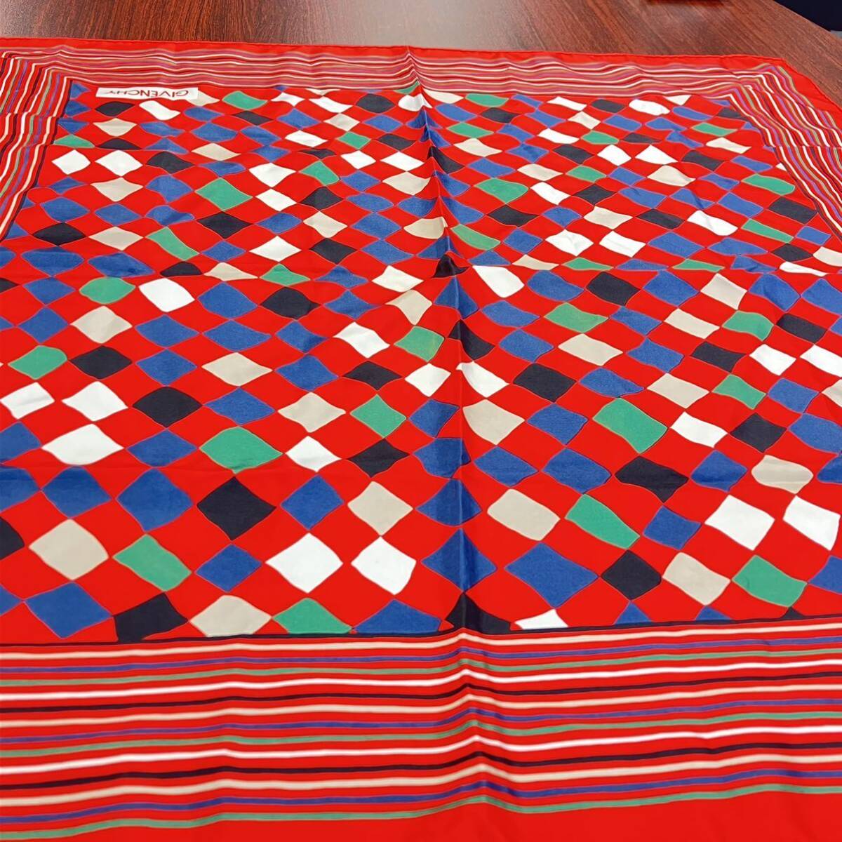 1 jpy ~ 4F GIVENCHY scarf large size ji van si. silk 100% silk red green black blue clothing accessories brand size length width some 76cm lady's red series 