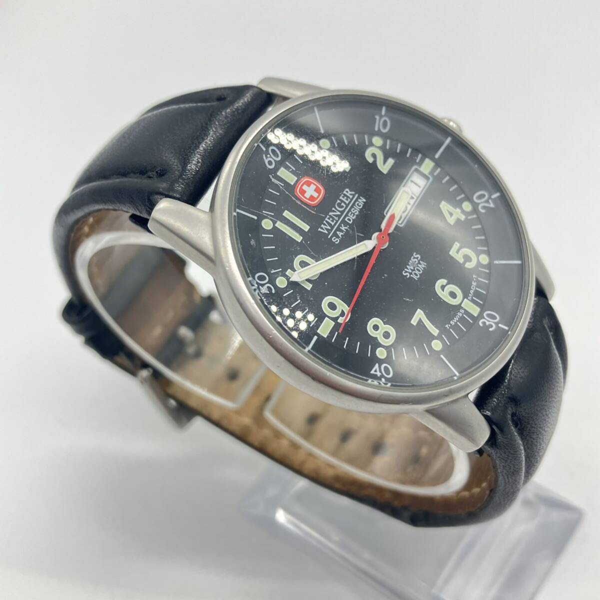 1円〜 4☆ WENGER S.A.K. DESIGN 腕時計 096.0465 クォーツ QUARTZ腕時計 ウェンガー 動作未確認 ミネラルクリスタル スイス製 デイデイト_画像7