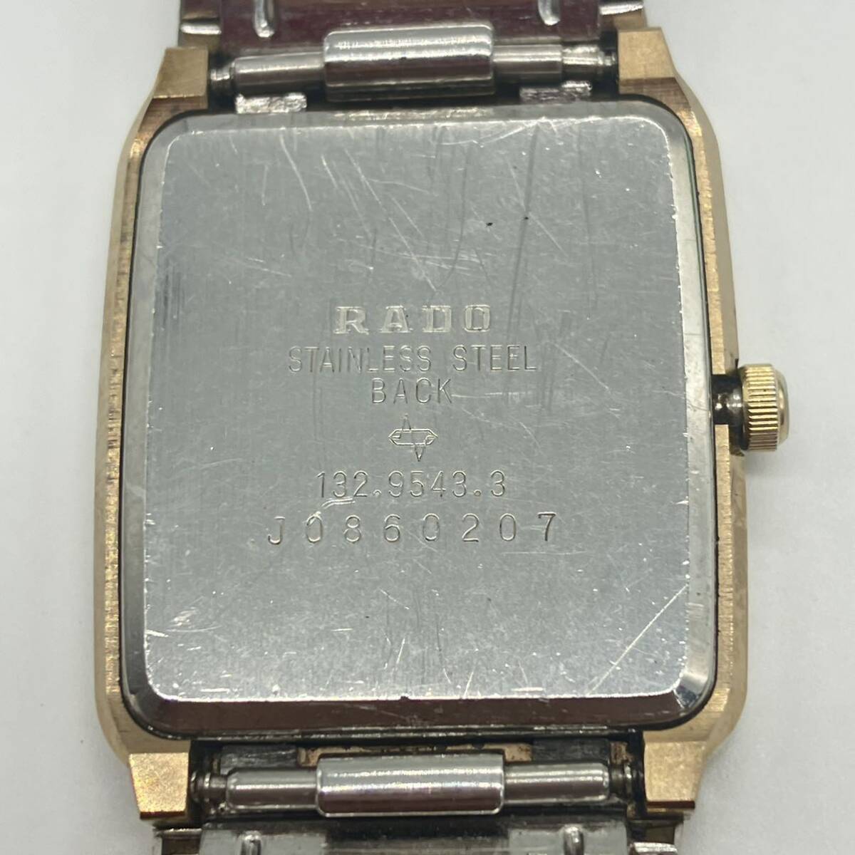 1円〜 4M RADO DIASTAR 腕時計 ラドー ダイヤスター 132.9543.3 J0860207 QUARTZ腕時計 動作未確認 ステンレススティール ゴールドカラー_画像9