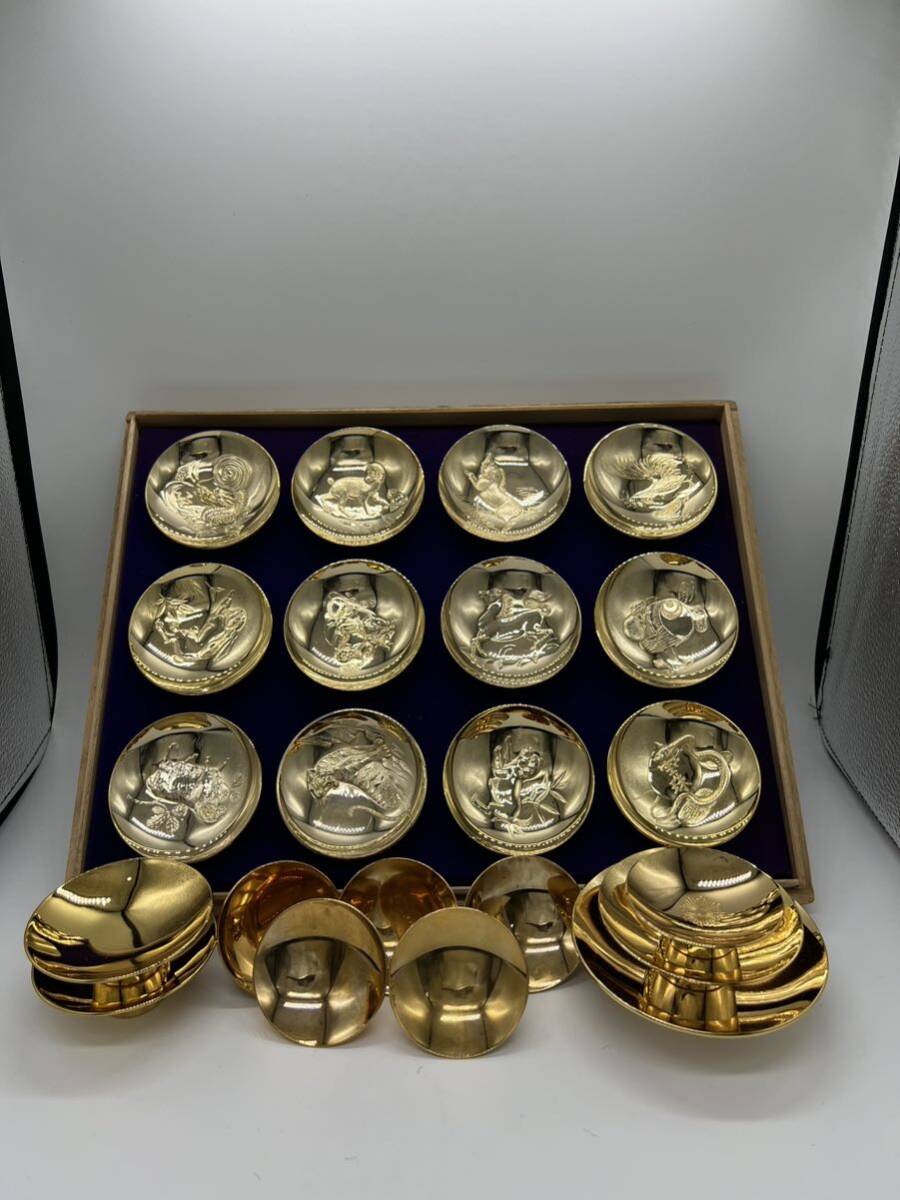 1 иен ~ 4* золотой кубок .. предмет золотой чашечка для сакэ 10 2 главный . главный чашечка для сакэ посуда для сакэ 10 2 главный золотой чашечка для сакэ с футляром дерево коробка 