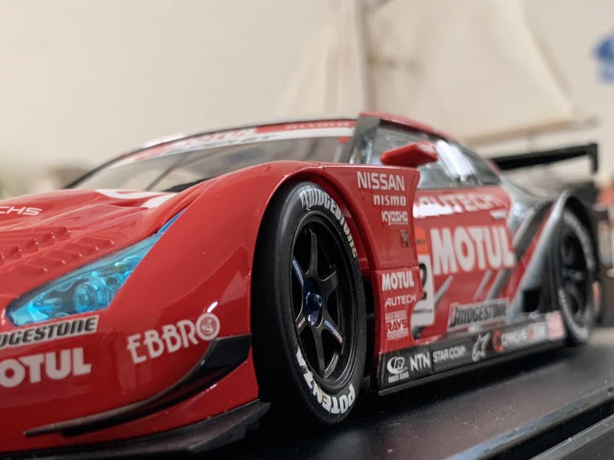 NISSAN R35 GT-R XANAVI NISMO GT-R 日産 ニッサン R-35 ザナヴィ ニスモ NISMO・詳細不明 1/24 精密ミニチュアカー クリアケース付き_画像2