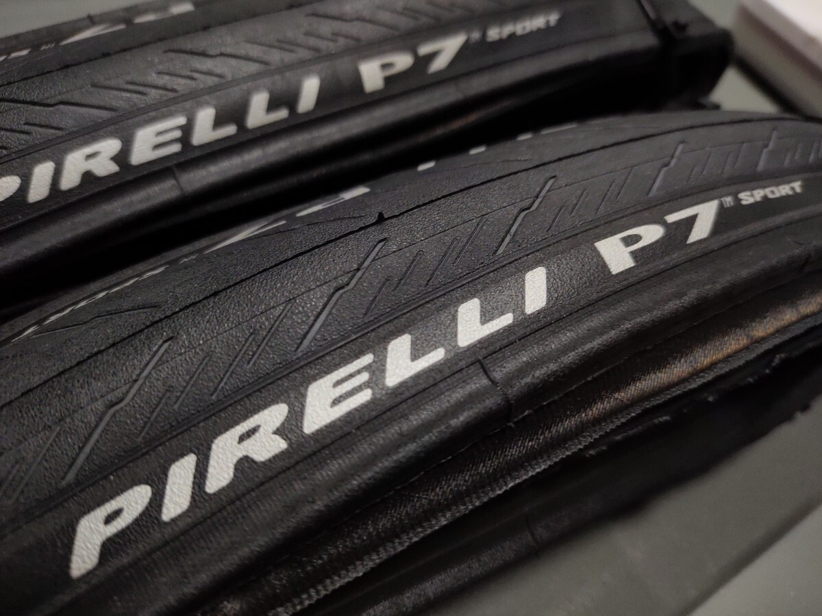 PIRELLI ピレリ P7 Sport 700×24c　タイヤ　２本セット　新品未使用_画像1