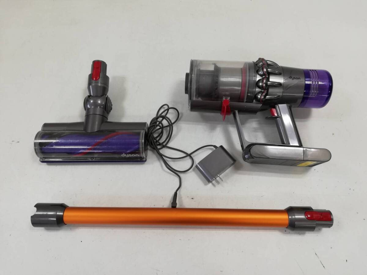 【に81】SV14 dyson ダイソン 掃除機 動作品 コードレスクリーナー の画像1