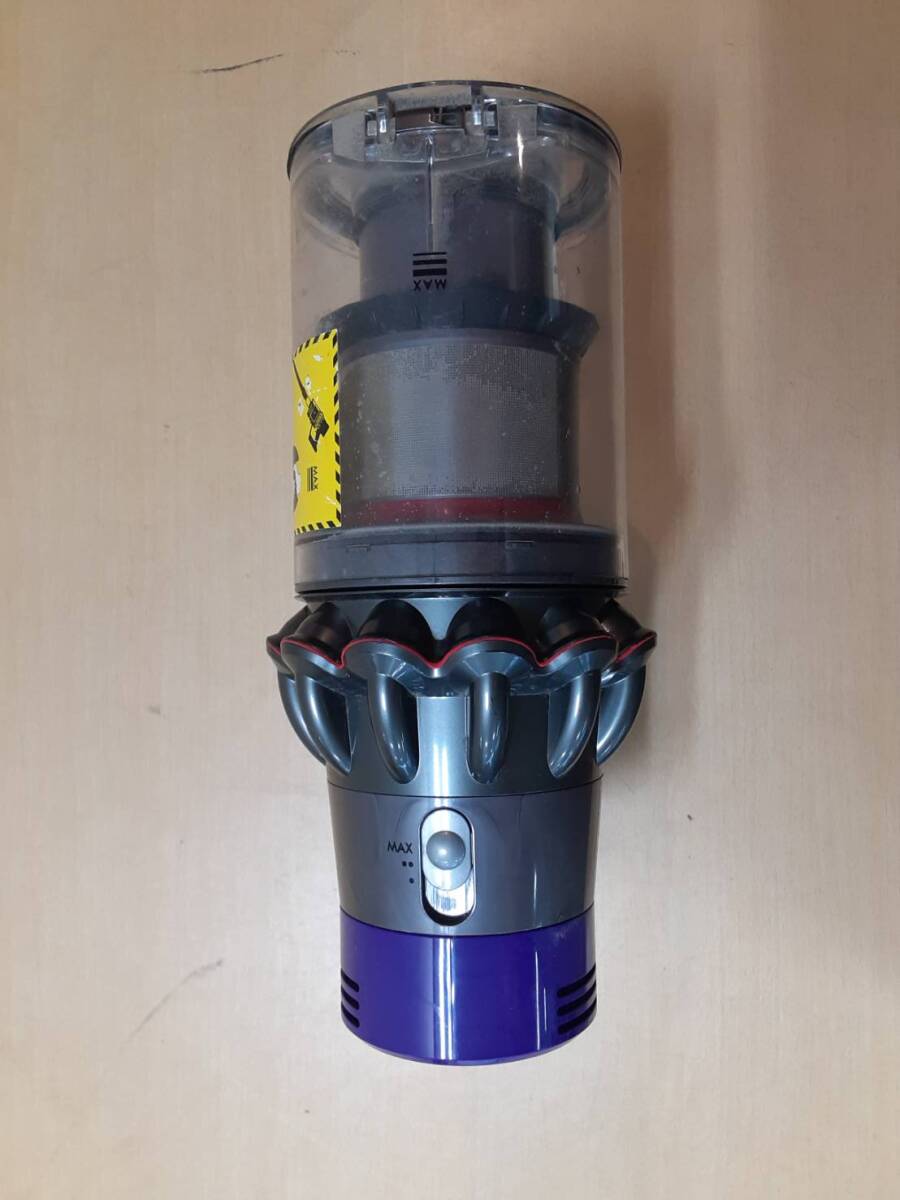 【と90】SV12 dyson ダイソン 掃除機 動作品 コードレスクリーナー _画像3