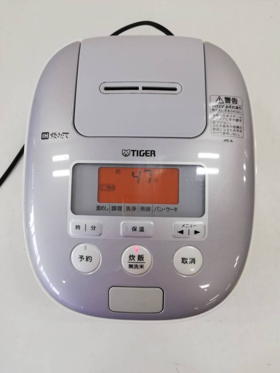 【に71】JPE-A100 タイガー TIGER IH 炊飯器 炊飯ジャー 2018年製 通電確認済み 動作品の画像2