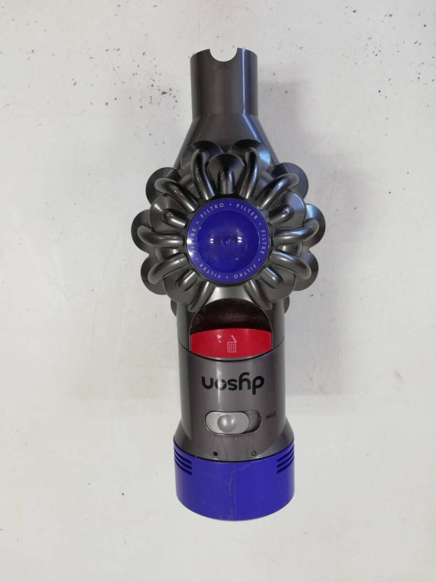 【ぬ36】SV10 dyson ダイソン パーツ付き 掃除機 動作品 コードレスクリーナー _画像4