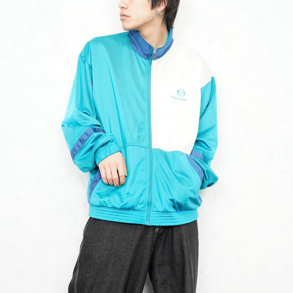 EU VINATGE Sergio Tacchini LOGO DESIGN TRUCK JACKET/ヨーロッパ古着ロゴデザイントラックジャケット_画像1