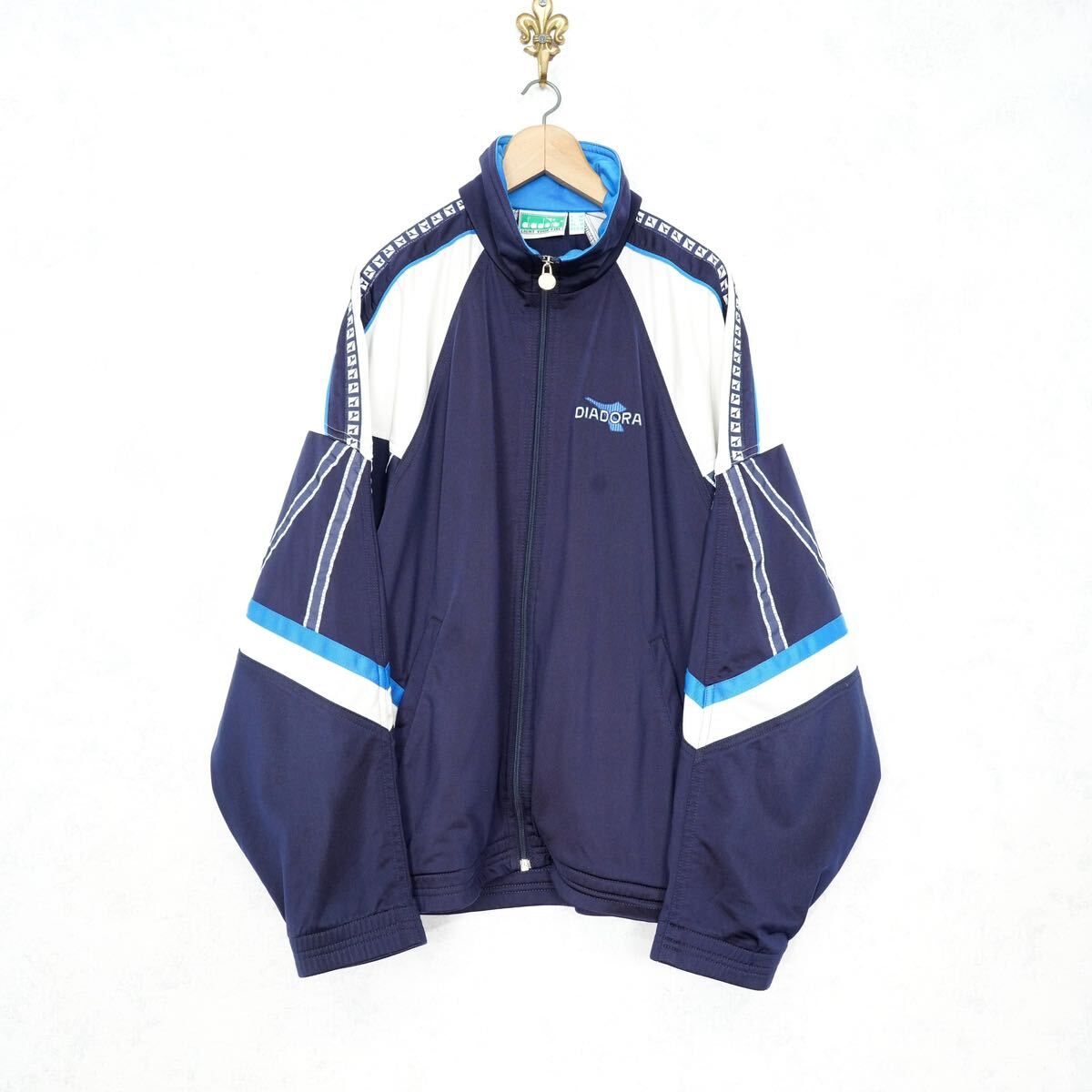 EU VINTAGE diadora LOGO DESIGN TRACK JACKET/ヨーロッパ古着ロゴデザイントラックジャケット_画像4