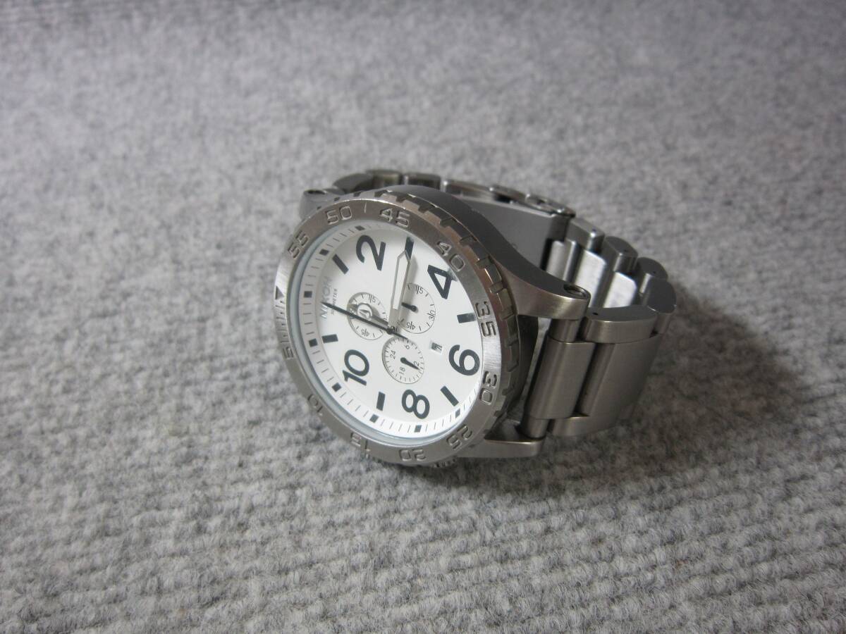 (5045) NIXON ニクソン SIMPLIFY THE 51-30 CHRONO クロノグラフ 白文字盤 クォーツ 腕時計の画像4