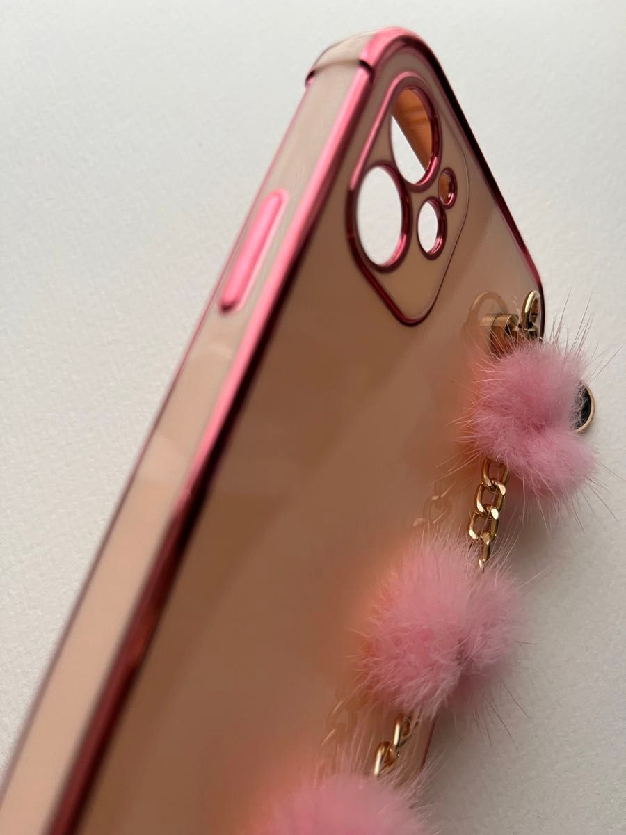 iPhone11 ポンポンファー　チェーン　キーリングハンガー　ピンク　かわいい　iphone11ケース　新品　送料込み