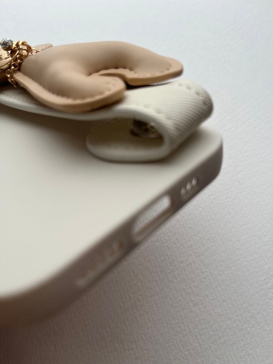 iPhone12pro キリン　ベルト　かわいい　iphone12プロケース　新品　送料込み