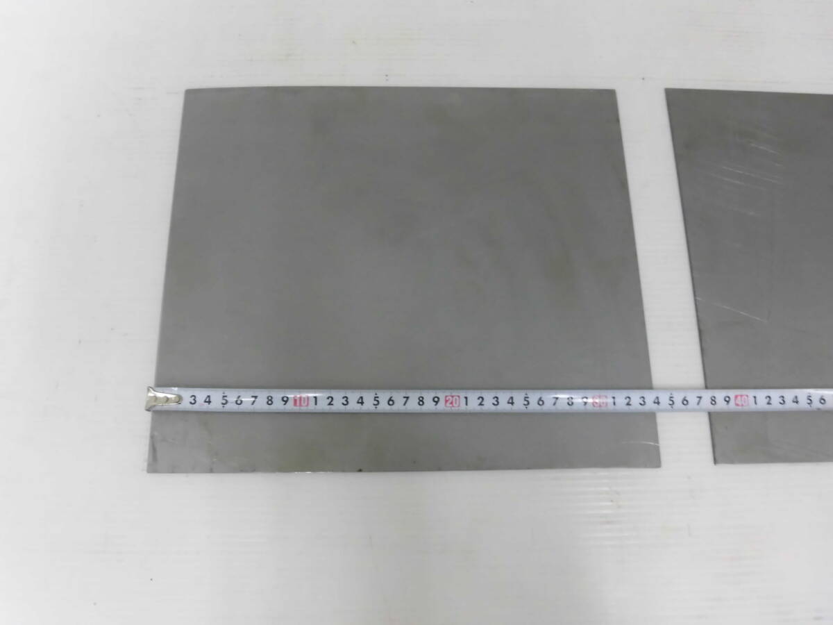 鉄板　スチール板　板厚1.6mm　288mm x 337mm 2枚 切板　切材　溶接材_画像2