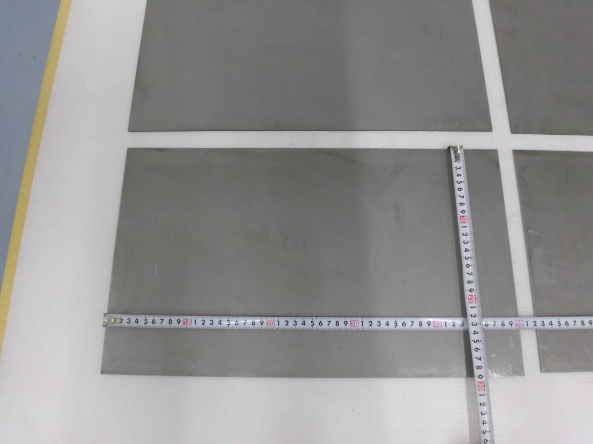 鉄板　スチール板　板厚1.6mm　288mm x 500mm 4枚 切板　切材　溶接材_画像2