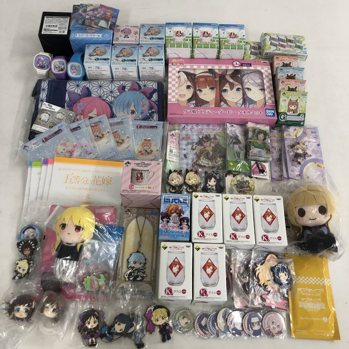 【1円～】美少女系 アニメグッズ 大量まとめ 現状品 リゼロ ウマ娘 ラブライブ ぼっちざろっく ホロライブ アイマス その他【中古品】_画像1