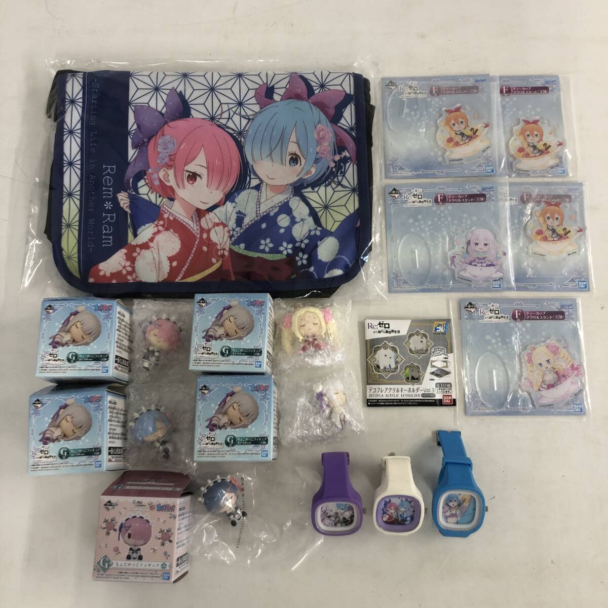 【1円～】美少女系 アニメグッズ 大量まとめ 現状品 リゼロ ウマ娘 ラブライブ ぼっちざろっく ホロライブ アイマス その他【中古品】_画像2