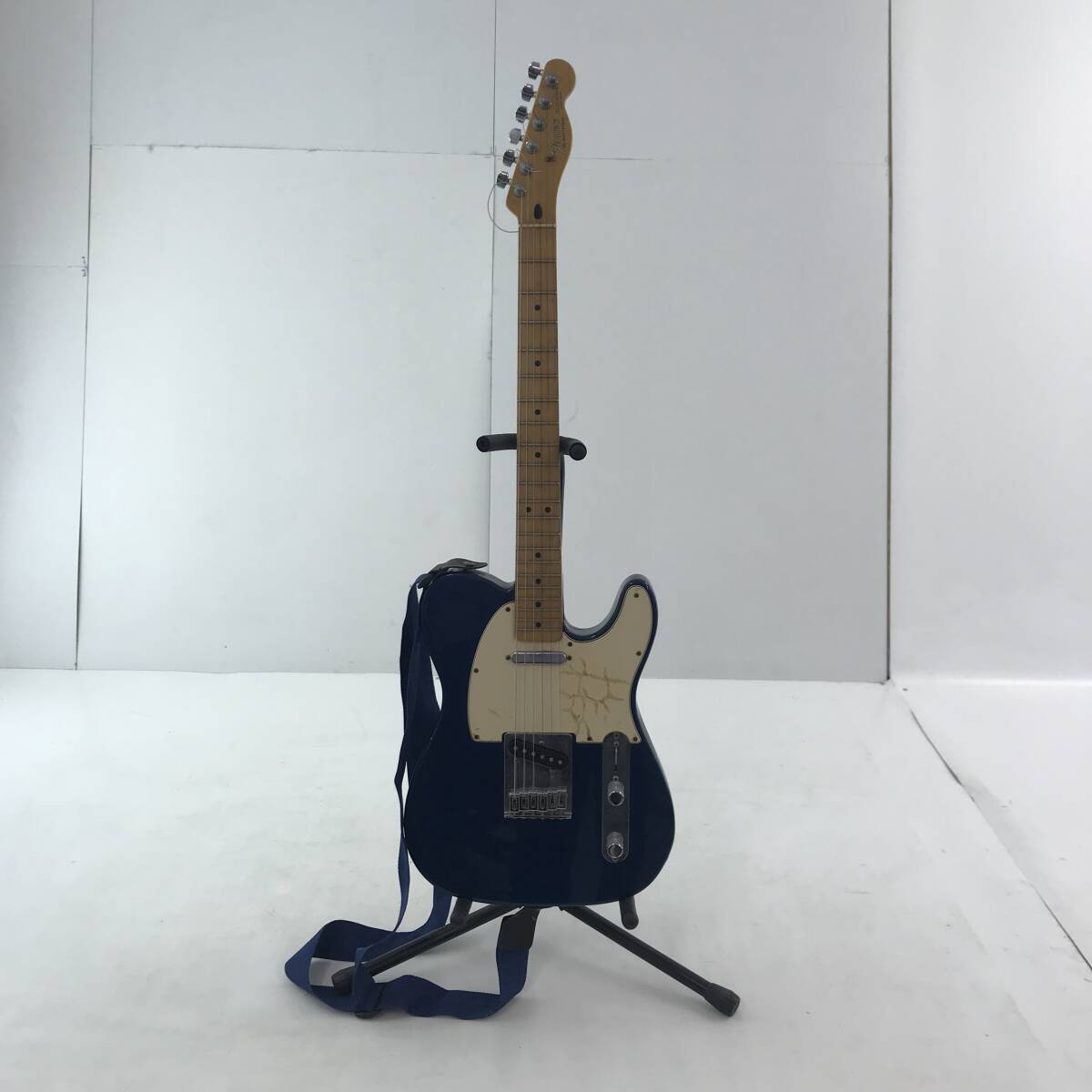 【1円～】Fender エレキギター TELECASTER ソフトケース付き ※現状品【中古品】_画像4