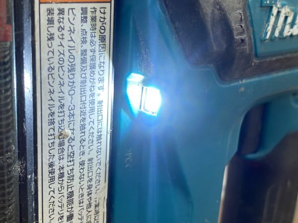 SRI☆【20-240507-JU-1】makita PT353D 充電式ピンタッカ【ジャンク品】の画像7