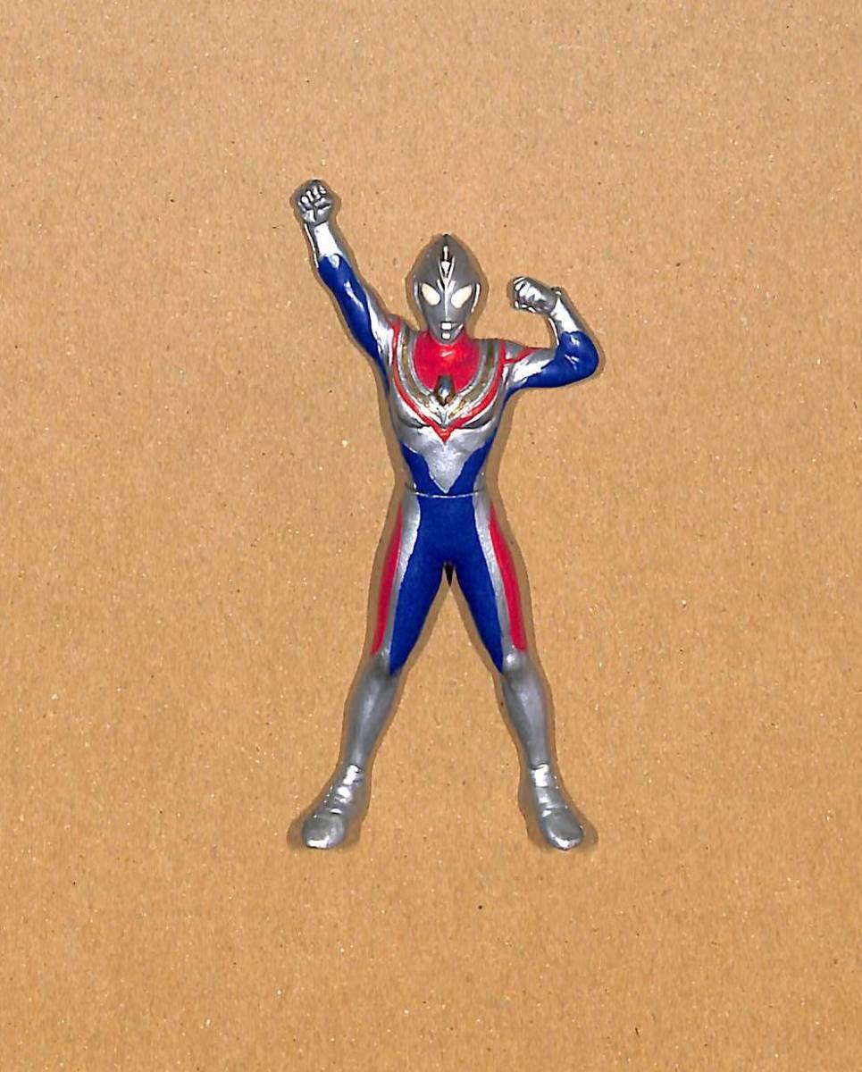 ウルトラマンダイナ フラッシュタイプ 登場ポーズ　バンダイ　HGガシャポン　平成ウルトラマンシリーズ_画像1