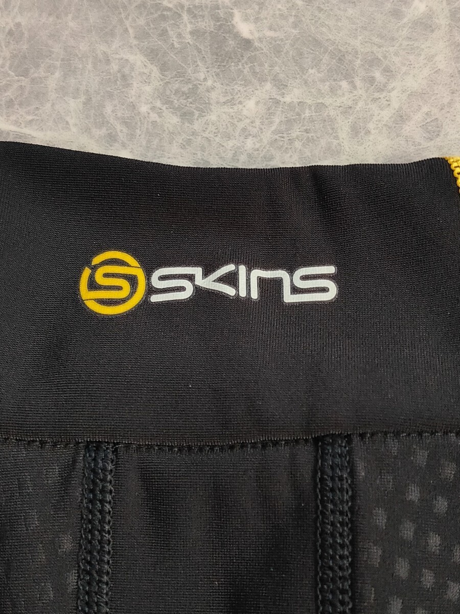 SKINS スキンズ A200 ロングスリーブ コンプレッションウェア Sサイズ 長袖 トレーニングウェア 長袖シャツ _画像5