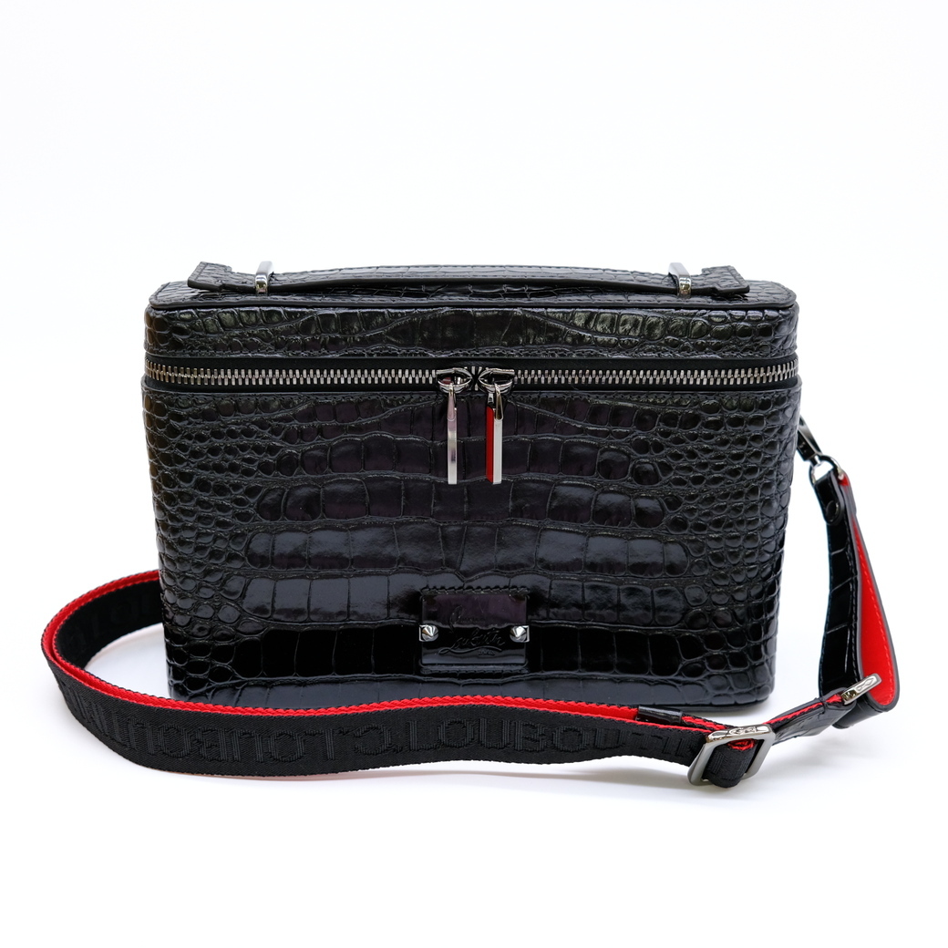 [ unused goods ]Christian Louboutin Christian Louboutin kipi pouch shoulder black ko type pushed leather black black red 3205309