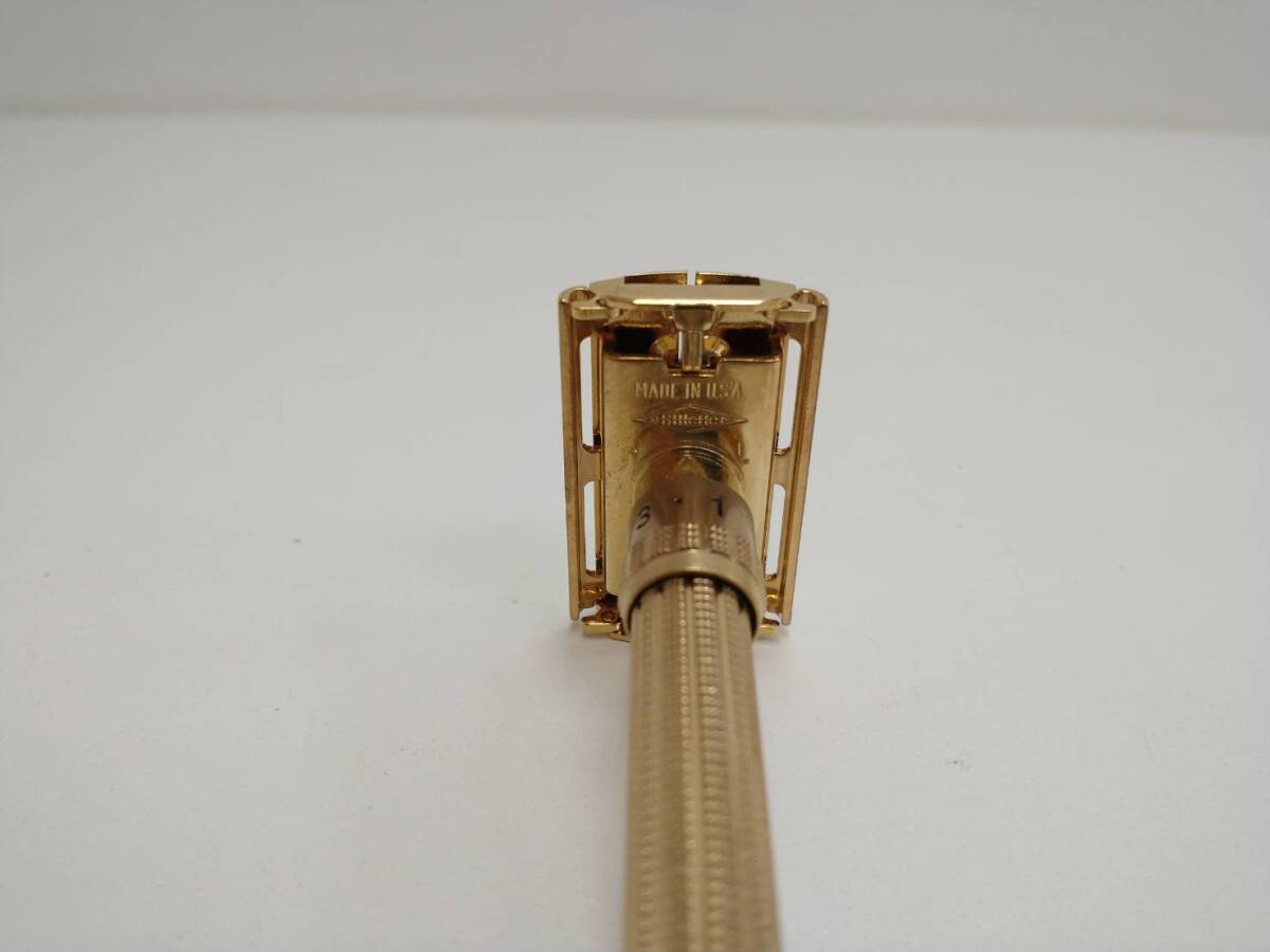 F240517ji let Gold Gillette ARISTOCRAT...MEDE IN USA both blade . sword double doors adjustment retro boxed ADJUSTABLE RAZOR....