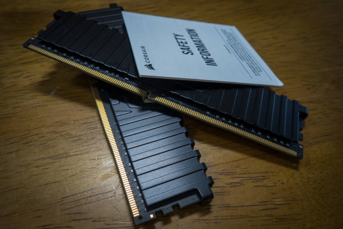 DDR4 32GB(16GBx2) 3200MHz CORSAIR CMK32GX4M2E3200C16の画像2