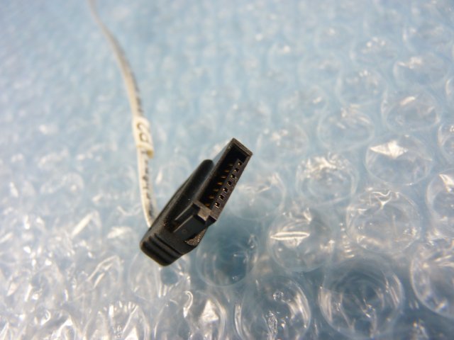 1MGQ // SAS кабель ( внутри часть для ) SFF-8087 to SATA x4 ( примерно 33-63cm) // Supermicro 815-6 брать вне // наличие 5