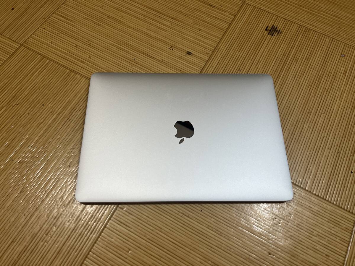 ジャンク Retina MacBook Pro 2017 Core i5 13インチ 004【返品・返金不可(保証無)】_画像3