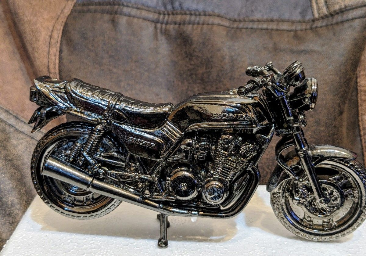 HONDA CB750F 世界の名車シリーズvol 31 レッドバロン バイク HONDA CB750F 世界の名車シリーズvol 31 レッドバロン バイク