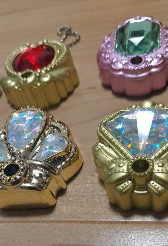 魔法つかいプリキュア リンクルストーンとレインボーキャリッジと魔法の水晶２個