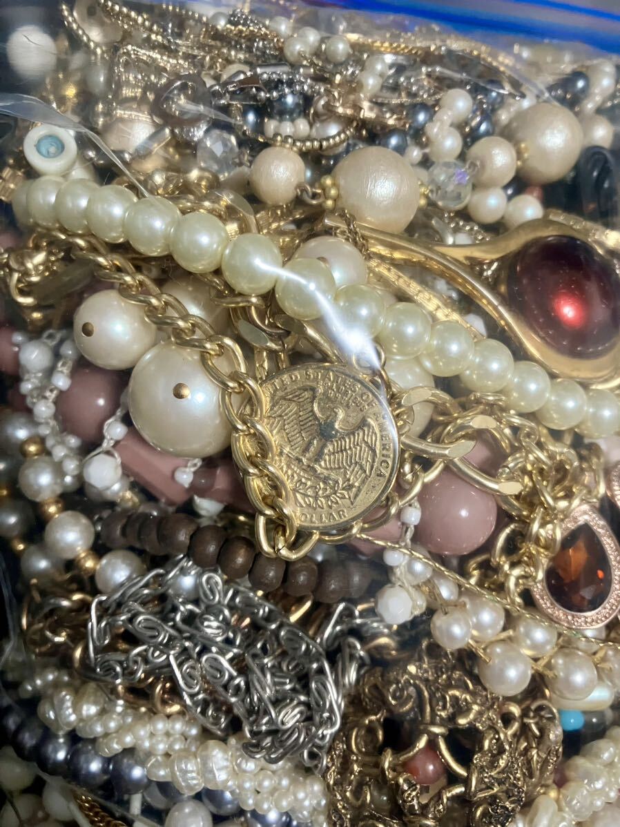 [1 jpy start ] accessory large amount summarize * approximately 7.6kg K18* natural stone coral pearl gilding etc. * necklace ring brooch other *D518-1*