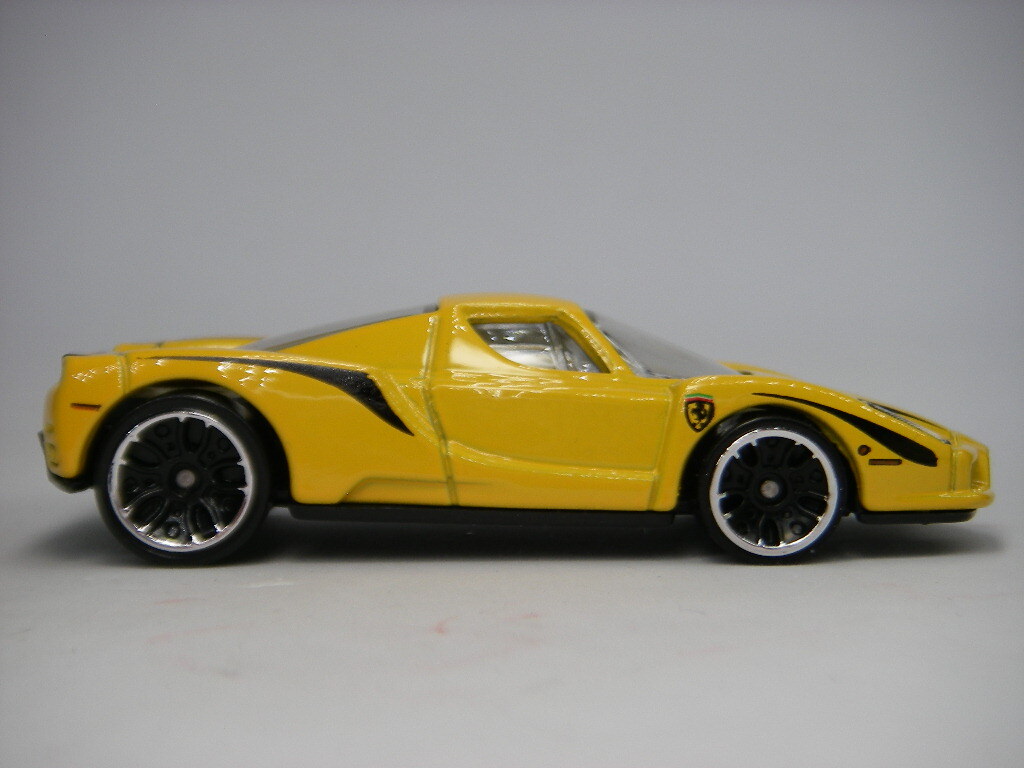 ホットウィール (黄) エンツォ フェラーリ ENZO ＜ルース＞ Hot Wheels FERRARI_画像3