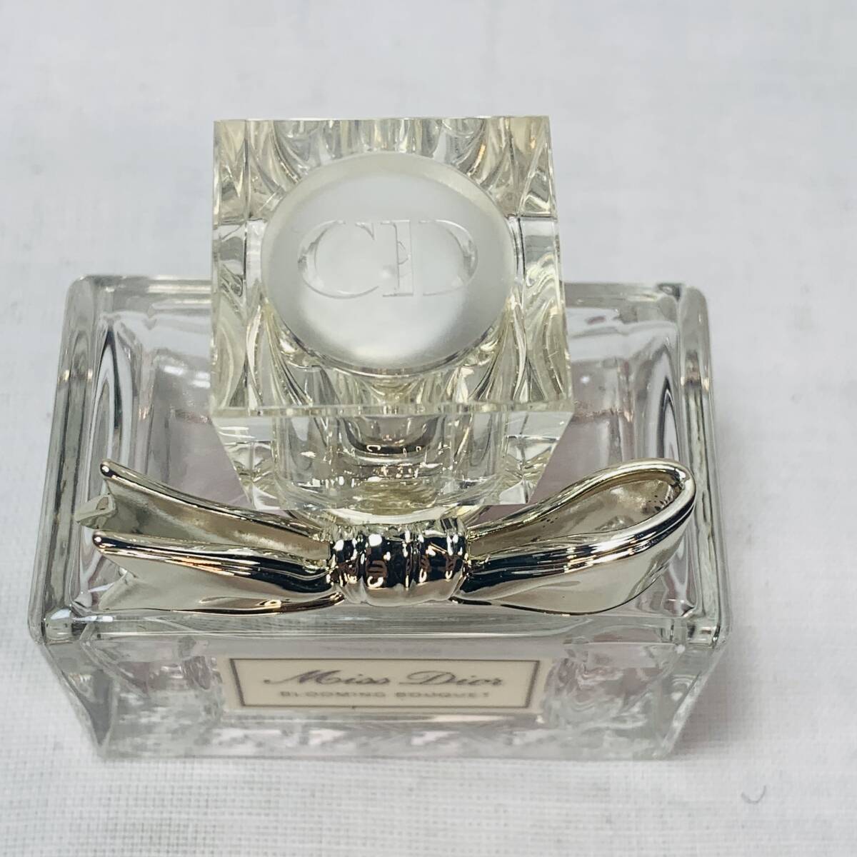 Miss Dior ミスディオール ブルーミングブーケ オードゥトワレ 30ml 残量7～8割ほど USED品 1円スタート_画像4